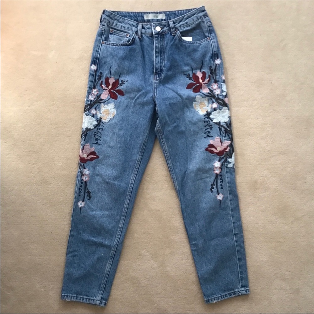 Top top cropped embroidered high waist jeans